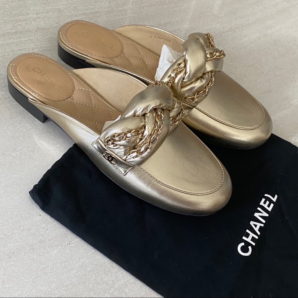 CHANEL Gold Leather Chain Sandals Slippers Sz 37.5 - Picture 2 of 3